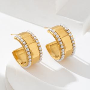 <span class=keywords><strong>Orecchini</strong></span> di Design con Perle d'Acqua Salata, Gioielli Placcati in Oro 18k, <span class=keywords><strong>Orecchini</strong></span> a Cerchio Larghi a Forma di C con Doppia Fila di Perle - Product Image 1