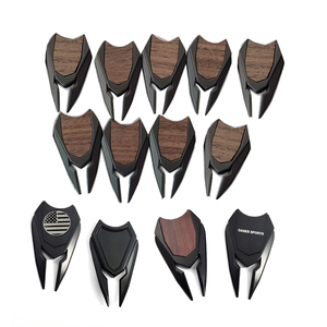 Oferta Especial: Herramienta Plegable Tipo Navaja para Golf con Soporte para Cigarros y Marcadores de Pelota Personalizados - Product Image 6