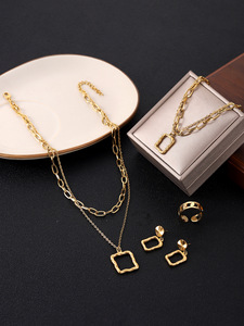 ชุด4ชิ้นสแตนเลสสตีลใหม่ชุบทอง18K ชุดเครื่องประดับต่างหูสร้อยคอปราศจากการเสื่อมเสีย - Product Image 5