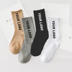 Оптовая продажа, носки с вышивкой и логотипом на заказ, хлопковые однотонные белые носки, мужские спортивные короткие носки