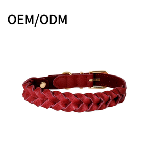 Großhandel moderne Luxus PU Leder Hunde halsbänder für große Hunde & Katzen verstellbar weich bequem - Product Image 1