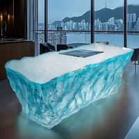 Îlot de bar lumineux de style moderne minimaliste de luxe sur mesure, table à thé en résine transparente, comptoir de bar artistique de style hôtelier