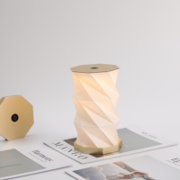 Nouvelle Arrivée 2026 – Lampe Pliante LED Rechargeable en Métal, Alliage de Magnésium – Cadeaux d'Entreprise et Promotionnels
