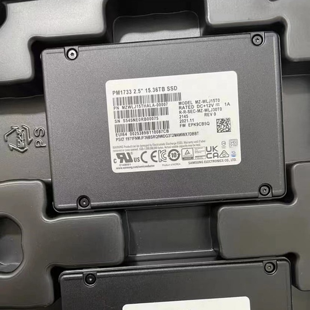NEW Original PM1733 for SSD Enterprise Server Solid State Drive 15.36T U2