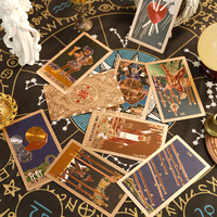 Jeu de cartes de tarot en PVC or rose Soleil et Lune avec dos décoratif et coffret cadeau pour la lecture et la collection de tarot, vente en gros