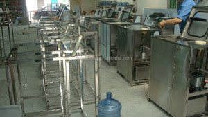 Laveuse automatique de <span class=keywords><strong>bidons</strong></span> de 5 gallons, machine à rinser les bouteilles à haute pression à l'intérieur et à l'extérieur des seaux de 5 gallons - Product Image 5