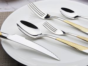 Elegantes Juegos de Cubiertos de Alta Calidad, Cuchillo, Tenedor y Cuchara - Product Image 4