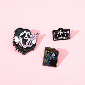 Broches Masónicos de Huesos Fantasma, Venta al por Mayor de Fábrica China, Aleación de Zinc, Esmalte Artesanal, Negro y Blanco, Navidad, Año Nuevo, Día Nacional - Product Image 1