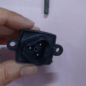 Vente Flash : Capteur d'Eau et d'Huile pour Excavatrice DL200, Référence 301308-00562 - Product Image 2