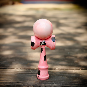 Oem & Odm Aanpassen Groothandel Nieuwe Hot Sell Professionele <span class=keywords><strong>Kendama</strong></span> <span class=keywords><strong>Kendama</strong></span> Ballen Japans Speelgoed Usa Kids Jumbo Houten <span class=keywords><strong>Kendama</strong></span> Speelgoed - Product Image 1