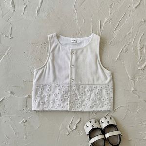 เสื้อคลุมเด็กผู้หญิงสไตล์เกาหลีสุดน่ารัก ลายดอกไม้ ผ้าตาข่าย ระบายอากาศได้ดี สำหรับฤดูใบไม้ผลิและฤดูใบไม้ร่วง คอกลม แขนกุด ใส่ได้ทุกวัน - Product Image 4