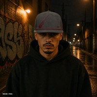 Casquette Trucker 5 Panneaux Vintage Personnalisée avec Broderie, Visière en Mousse et Filet, Style Urbain Chicano Côte Ouest, Vente en Gros