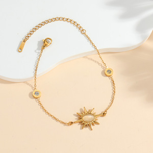 Pulsera de Acero Inoxidable con Forma de Corazón, Chapada en Titanio al Vacío PVD, de Alta Gama, para Verano - Product Image 4