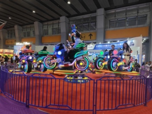 Manège populaire en acier pour l'intérieur et l'extérieur, idéal pour les aires de jeux, les parcs d'attractions et les parcs à thème - Attraction métallique durable - Product Image 2