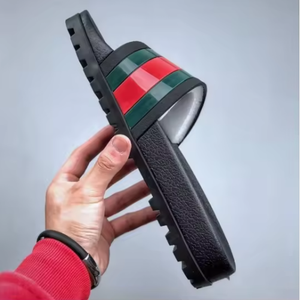 Sandales de haute qualité pour hommes, pantoufles en cuir véritable pour femmes, sandales de luxe de marque réputée pour femmes - Product Image 1