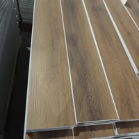 Revêtement de sol vinyle clipsable Unilin 4 mm avec couche d'usure de 0,3 mm, revêtement UV, carrelage vinyle SPC rigide pour intérieur