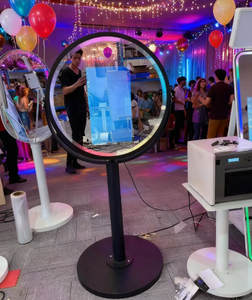 <span class=keywords><strong>Specchio</strong></span> Magico <span class=keywords><strong>Rotondo</strong></span> da 21,5 Pollici con Schermo Touch per Cabina Fotografica, Ideale per Matrimoni e Feste, Stampante e Fotocamera Opzionali, Imballaggio con Flight Case - Product Image 4