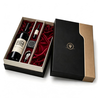 Caja de Regalo para Vino Ecológica Personalizada en Negro y Beige, Diseño Magnético con Relieve, Inserto de EVA y Forro de Seda para 2 Botellas y Accesorios