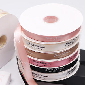 Ruban en satin polyester double face personnalisé en gros, couleurs personnalisées, logo imprimé en relief, ruban en satin noir pour emballage, rubans cadeaux - Product Image 1