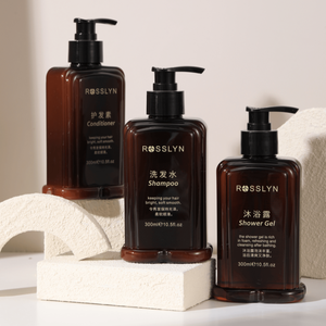 Kit de produits de toilette pour hôtel à la fragrance de rose, gel douche parfumé blanchissant, shampoing et revitalisant nourrissant antipelliculaire - Product Image 3
