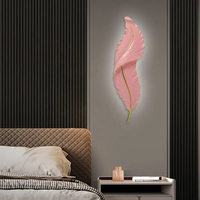 Lámpara de Pared Moderna Tricolor de Resina, Decoración de Pared Interior para Sala de Estar y Dormitorio, Lámpara de Pared LED con Diseño de Pluma