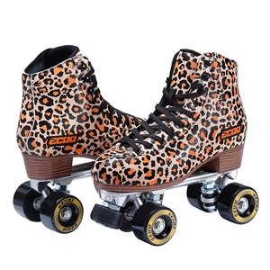 Patins à roulettes à quatre roues pour débutants en microfibre PU à imprimé léopard rétro à double rangée - Product Image 3