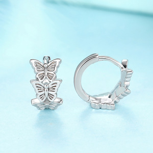 Orecchini a Farfalla da Donna, Eleganti e Minimalisti, Gioielli Ispirati agli Animali per Uso Quotidiano - Product Image 3