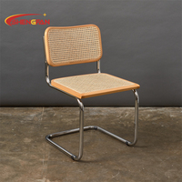 Salle à manger en bois d'usine Mobilier de maison moderne de haute qualité Chaise en rotin Siège rembourré Chaises de salle à manger en bois