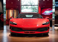 Kit carrosserie en fibre de carbone sèche pour Ferrari 296 GTB GTS, comprenant lèvre avant, diffuseur, spoiler et jupes latérales OEM 296 GTB GTS