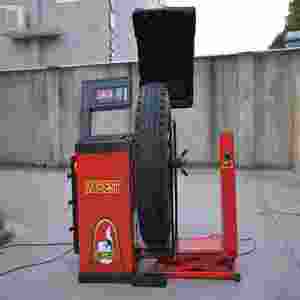 Máquina de Equilibrado de Neumáticos para Camiones de Taller Automotriz P990B, Herramienta Semiautomática de Alineación de Ruedas - Product Image 3