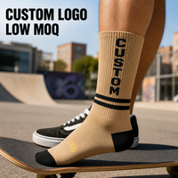 Chaussettes de sport personnalisées en tricot beige avec logo personnalisé et motif streetwear pour le cyclisme et le skateboard