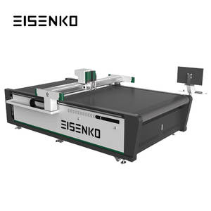 Máquina CNC de cuchilla oscilante para cortar persianas enrollables y zip blinds, mesa de corte para cortinas enrollables - Product Image 2