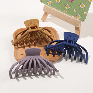 Pinza de pelo de <span class=keywords><strong>pulpo</strong></span> grande de 4,7 pulgadas, pinza de pelo de Color sólido mate para mujer, accesorios para el cabello huecos, pinza de pelo Jumbo Simple acrílica de 12cm - Product Image 4