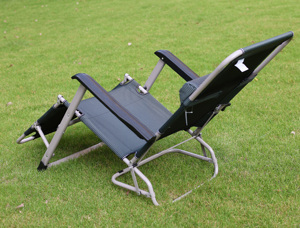Chaise longue <span class=keywords><strong>de</strong></span> plage portable <span class=keywords><strong>de</strong></span> haute qualité, chaise inclinable pliable pour le <span class=keywords><strong>jardin</strong></span>, l'hôtel, la cour, avec cadre <span class=keywords><strong>en</strong></span> <span class=keywords><strong>fer</strong></span> et coussins - Product Image 2