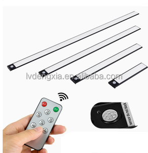 Striscia <span class=keywords><strong>LED</strong></span> Ultrasottile con Sensore di Movimento Intelligente, Magnetica Autoadesiva, Certificata CE, Design Contemporaneo per <span class=keywords><strong>Armadio</strong></span> - Product Image 3