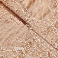 A12755 Gaun Pensil Berbahan Mesh Pink dengan Lengan Bunga 3D dan Aplikasi Renda