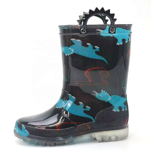 Bottes <span class=keywords><strong>de</strong></span> <span class=keywords><strong>pluie</strong></span> pour enfants YL061 personnalisées, légères, imperméables, en PVC, à prix bas et tendance - Product Image 2