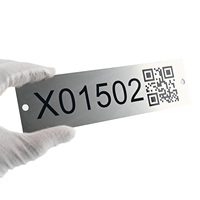 Etiqueta de Identificación de Acero Inoxidable con Código QR y Código de Barras, Placa de Identificación Metálica Grabada Resistente para Congeladores Médicos y Dispositivos de Laboratorio Industrial