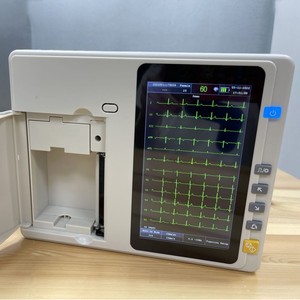 เครื่องตรวจคลื่นไฟฟ้าหัวใจแบบพกพา MK ECG301 แบบ 3 สาย พร้อมแบตเตอรี่ในตัว ได้รับการรับรองมาตรฐาน CE สำหรับการใช้งานทั่วร่างกาย - Product Image 2