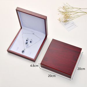 Caja de Joyería de Madera de Cerezo Hecha a Mano, Personalizada, Económica, de Alto Brillo, para Anillos, Aretes y Collares - Product Image 2