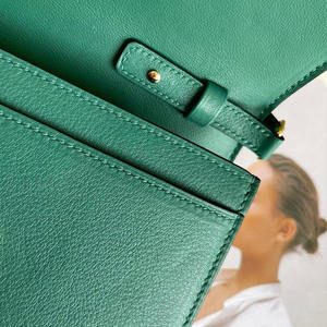 Bolsos de mano de cuero genuino de alta calidad para mujer, bolso de hombro cruzado de diseñador de lujo, bolso de mano elegante y moderno para damas. - Product Image 4