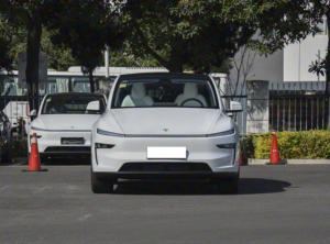 เทสล่า โมเดล วาย ลอง เรนจ์ อาร์ดับเบิลยูดี ปี 2026 |   รถเอสยูวีไฟฟ้าอัจฉริยะ ประสิทธิภาพสูงและเทคโนโลยีล้ำสมัย - Product Image 2