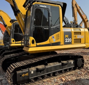 Excavatrice de grande taille Komatsu PC220 PC210 (22 tonnes, 21 tonnes) d'occasion du Japon, avec godet de terrassement, moteur japonais et composants essentiels à changement rapide. - Product Image 5