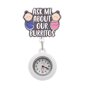 Adorable Reloj de Bolsillo Retráctil con Broche de ABS Brillante de Dibujos Animados para Enfermeras, Porta-Credenciales, Diseños Personalizados para Hospitales Pediátricos - Product Image 5
