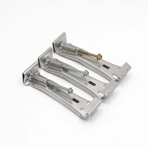 Staffa di Supporto per Grondaia Nascosta a Pioggia Stile K in Alluminio da 5 Pollici con Vite - Product Image 1