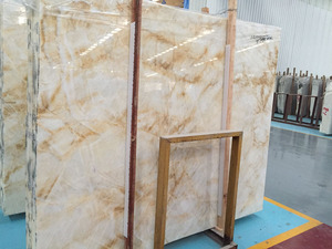Nuova Lastra <span class=keywords><strong>di</strong></span> Marmo Onice Ambrato Traslucido con Venature Bianche Dorate, Marmo OEM per Pareti Retroilluminate e Arredi <span class=keywords><strong>di</strong></span> Lusso - Product Image 6