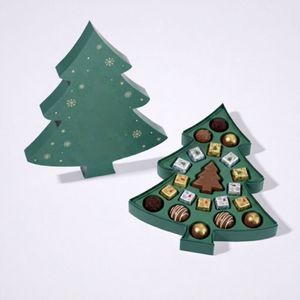 Boîte cadeau rigide en forme de sapin de Noël avec insert pour chocolats, emballage en carton recyclable pour cadeaux sucrés de Noël - Product Image 4