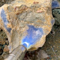 Vente en gros Agate bleue brésilienne naturelle de haute qualité, gravure sculptée de pierres précieuses de grande taille pour le traitement des bijoux, mascotte