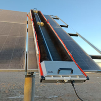 Machine de nettoyage photovoltaïque murale entièrement automatique à double usage, suspendue, pour panneaux, nettoyage humide/sec, portable et télécommandée