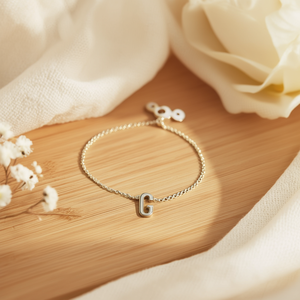 Cavigliera con Lettera G in Acciaio Inossidabile, Design Minimalista, Gioielli alla Moda per Donne - Product Image 3